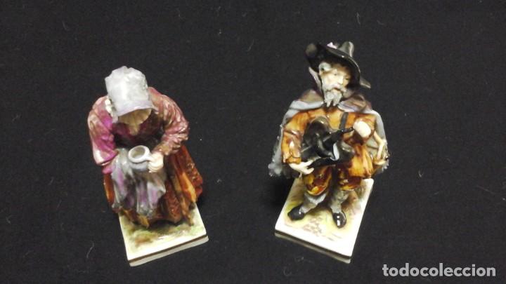 Antig&uuml;edades: Pareja de  mendigos de Capodimonte - Foto 4