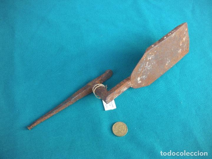Antig&uuml;edades: HERRADOR. ANTIGUO PUJAVANTE - Foto 2