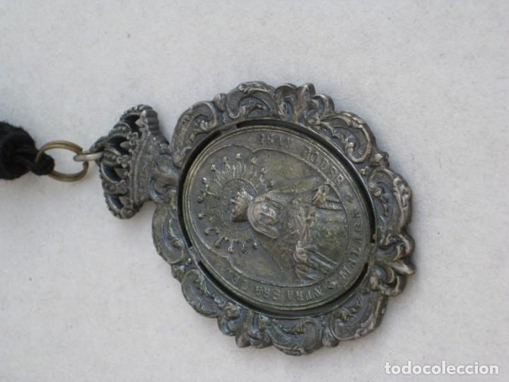 Antig&uuml;edades: Medalla Nuestra Se&ntilde;ora del Gran Poder. M&aacute;laga. - Foto 5