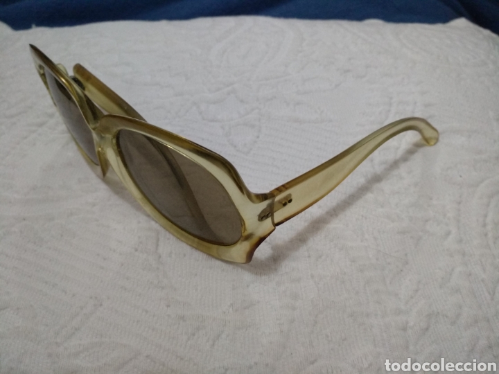 Antig&uuml;edades: ANTIGUAS GAFAS DE SOL EN PASTA TRANSPARENTE. - Foto 2