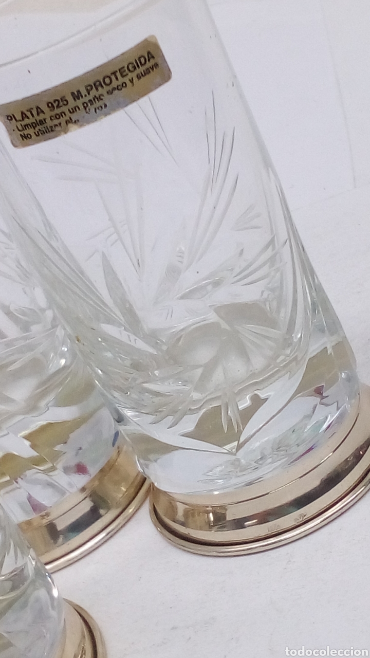 Antig&uuml;edades: 4 Basos de chupito con base de plata - Foto 3