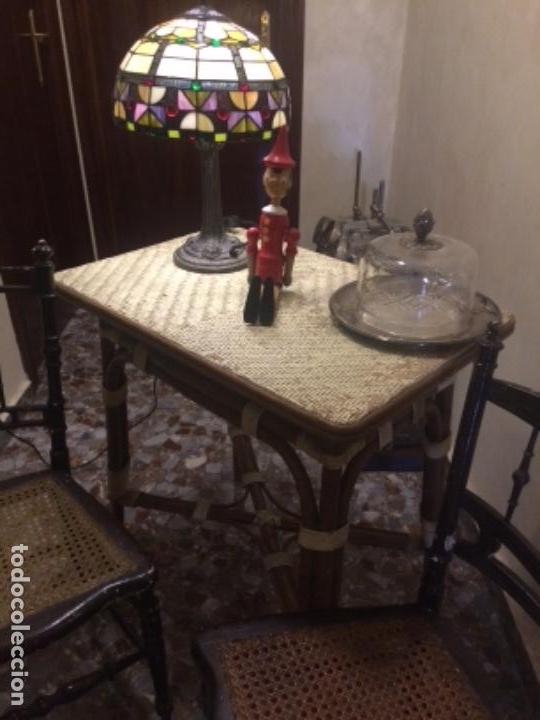 Antig&uuml;edades: Sillas y mesa - Foto 2