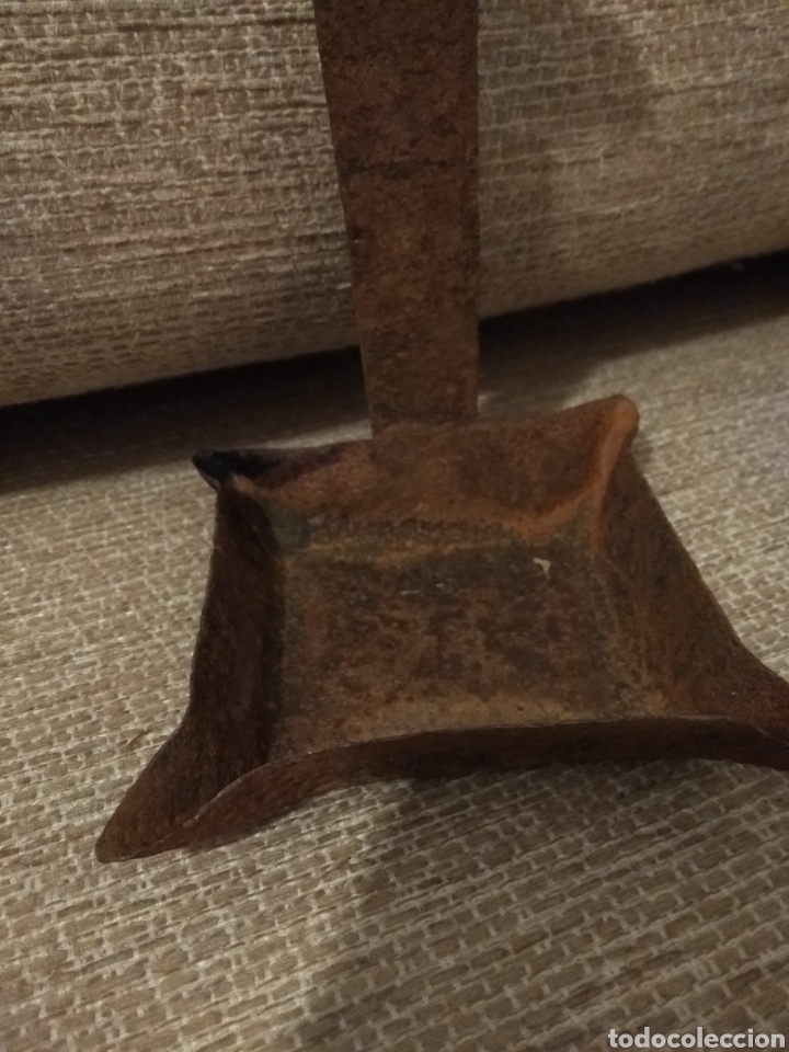 Antig&uuml;edades: Antiguo candil. Muy oxidado. 20 cms - Foto 2