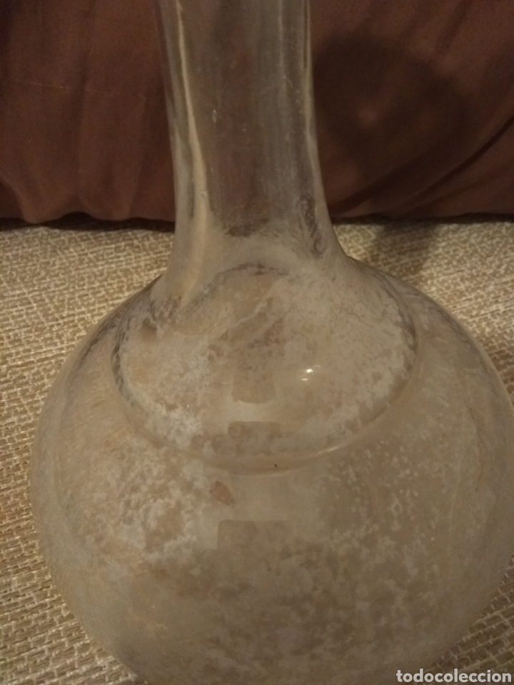 Antig&uuml;edades: Botella de cristal. 25 cms - Foto 2