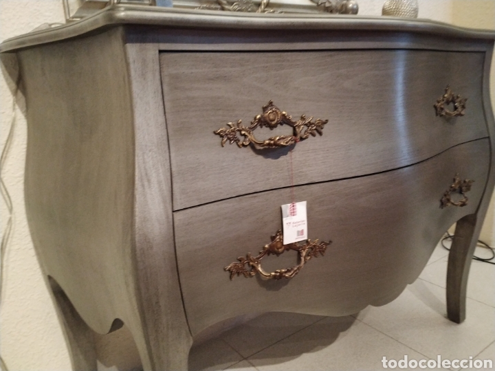 Antig&uuml;edades: C&oacute;moda madera maciza - Foto 3