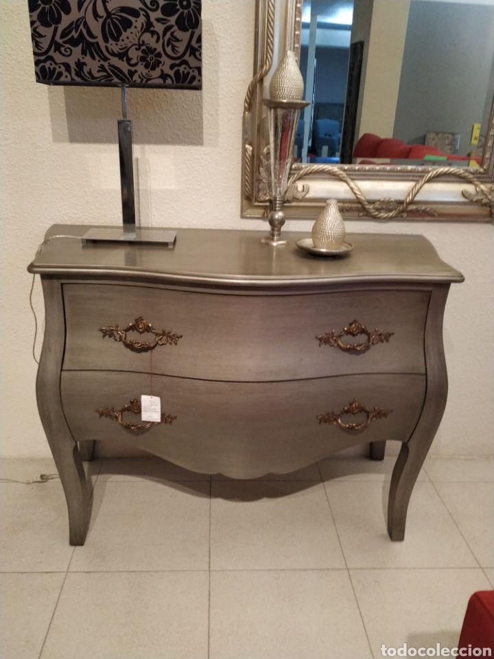 Antig&uuml;edades: C&oacute;moda madera maciza - Foto 6