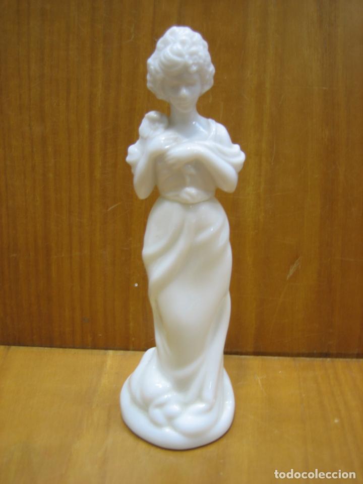 Antig&uuml;edades: Figura de cristal y plastico de Avon - Foto 3
