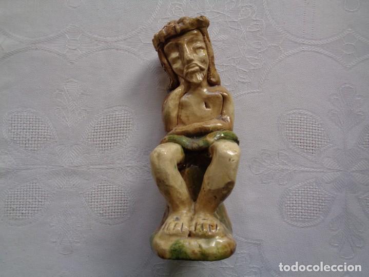 Antiquit&eacute;s: FIGURA DE CRISTO EN CER&Aacute;MICA. 17 Cm. FIRMA ILEGIBLE.