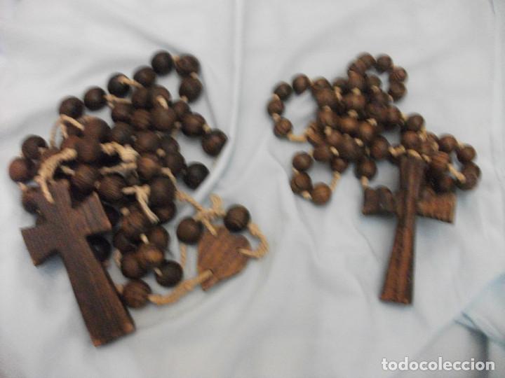 Antig&uuml;edades: PAR DE ANTIGUOS ROSARIOS DE MADERA REF. GARA - Foto 1