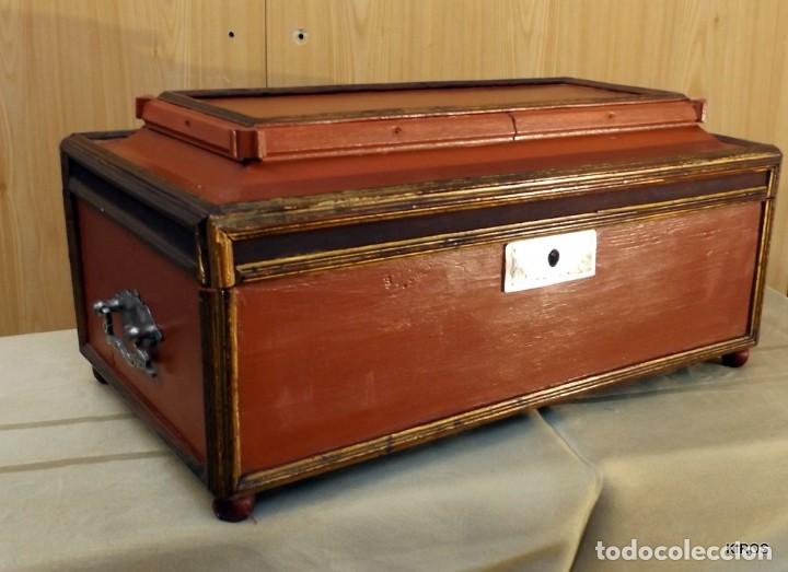 Antig&uuml;edades: CAJA, ARQUILLA O COFRE - Foto 1