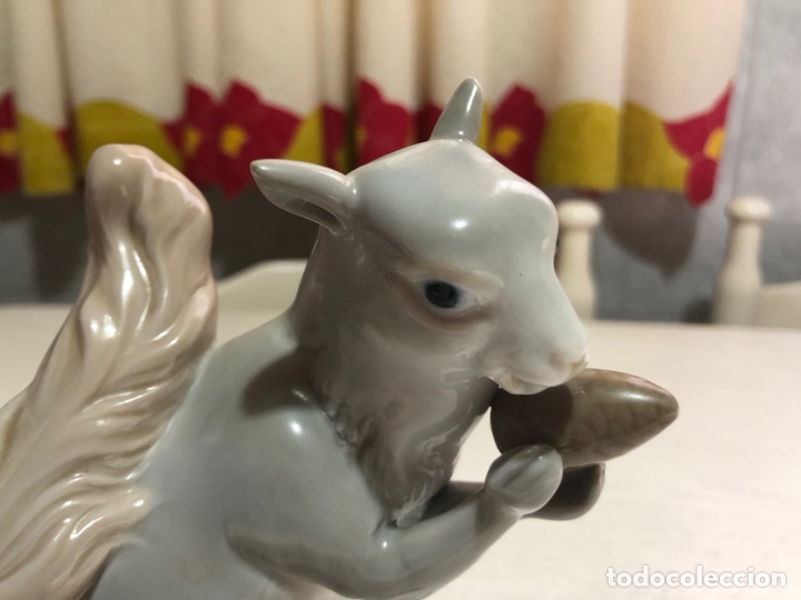 Antig&uuml;edades: REF: 01000127.06 &ldquo;ARDILLA CON PI&Ntilde;A&rdquo; LLADR&Oacute; - Foto 14