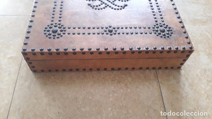 Antig&uuml;edades: Caja antigua - Foto 4