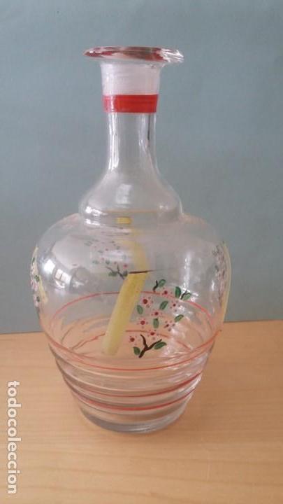 Antig&uuml;edades: botella licorera antigua - Foto 1