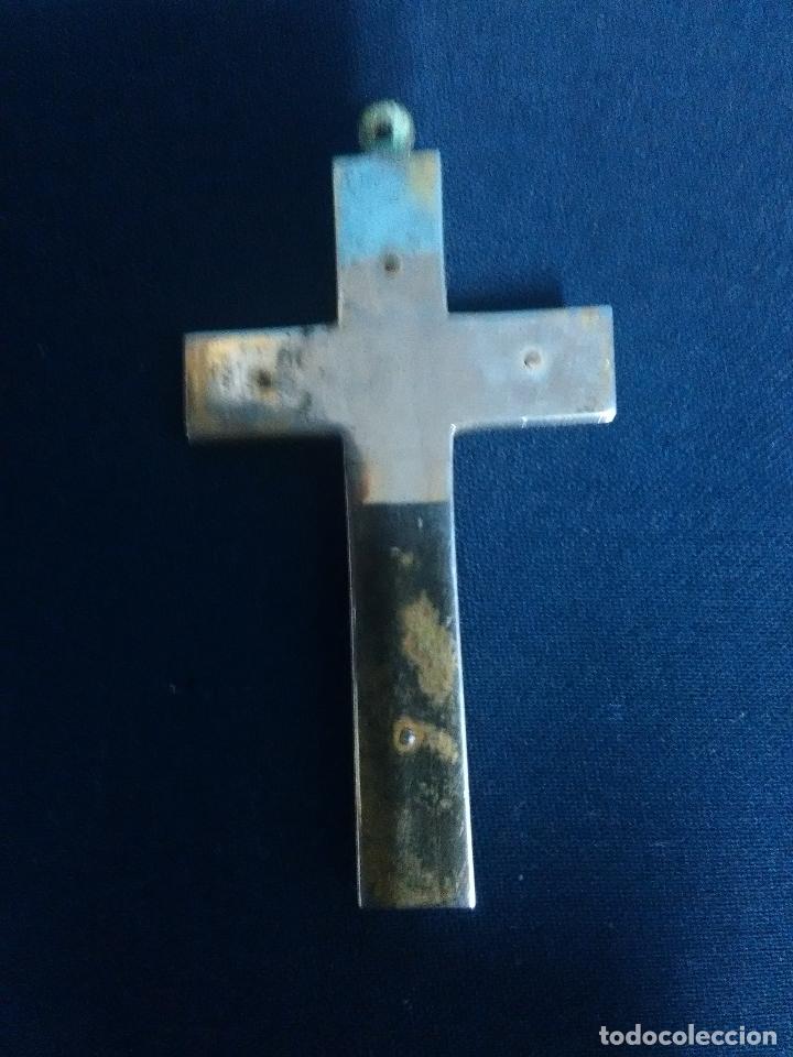 Antig&uuml;edades: CRUCIFIJO NACAR Y METAL - Foto 3