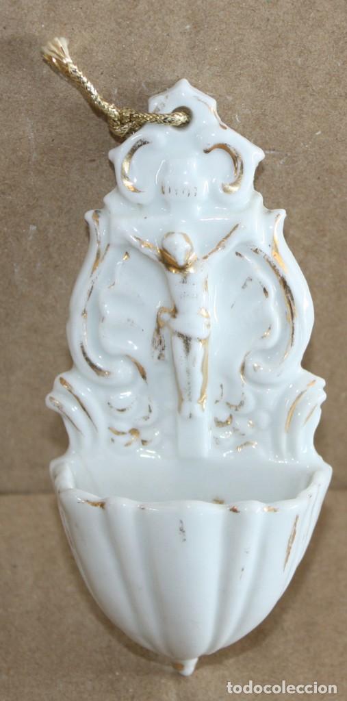 Antig&uuml;edades: BENDITERA DE PORCELANA-JESUCRISTO. - Foto 1