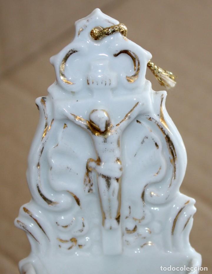Antig&uuml;edades: BENDITERA DE PORCELANA-JESUCRISTO. - Foto 4