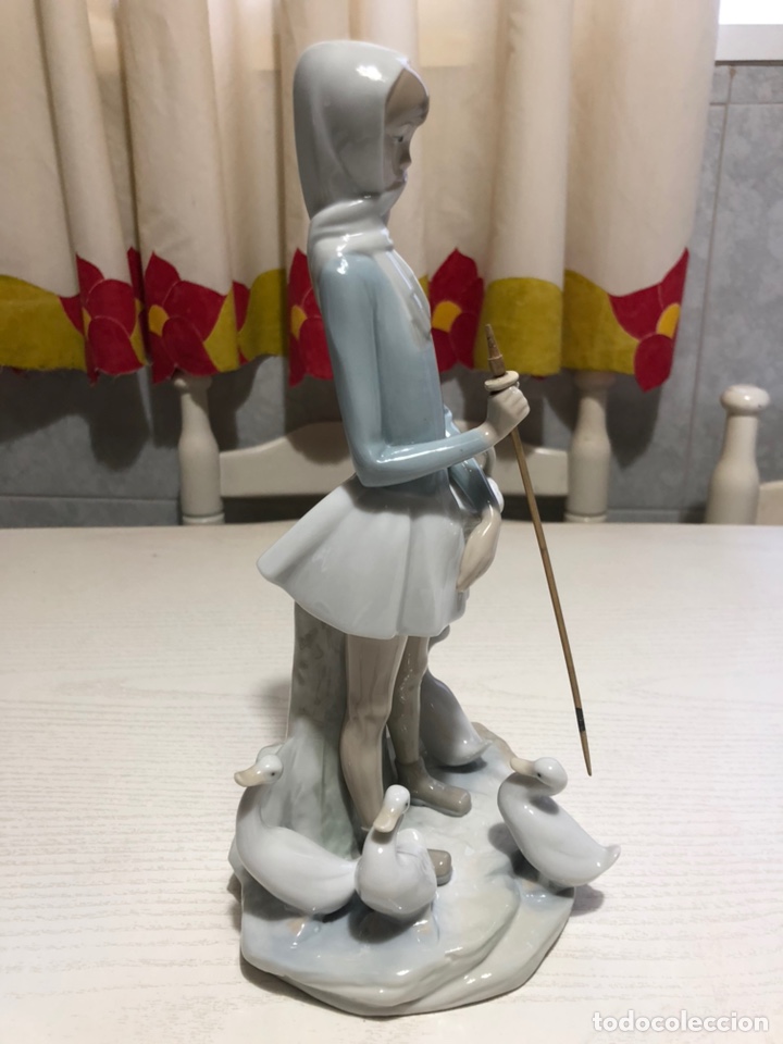 Antig&uuml;edades: REF: 01004510A &ldquo;NI&Ntilde;A CUIDANDO GANSOS&rdquo; PROTOTIPO LLADR&Oacute; - Foto 12
