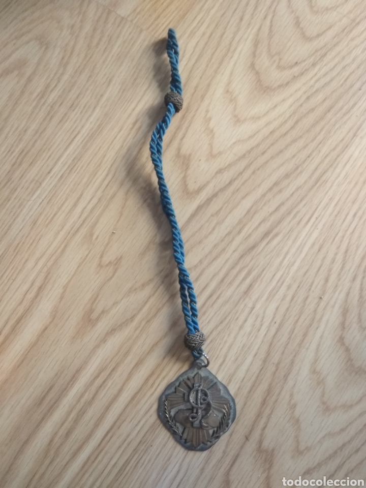 Antig&uuml;edades: Antigua medalla. 6 x 6 cms - Foto 1