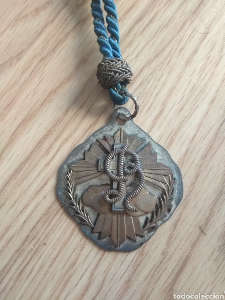 Antig&uuml;edades: Antigua medalla. 6 x 6 cms - Foto 2