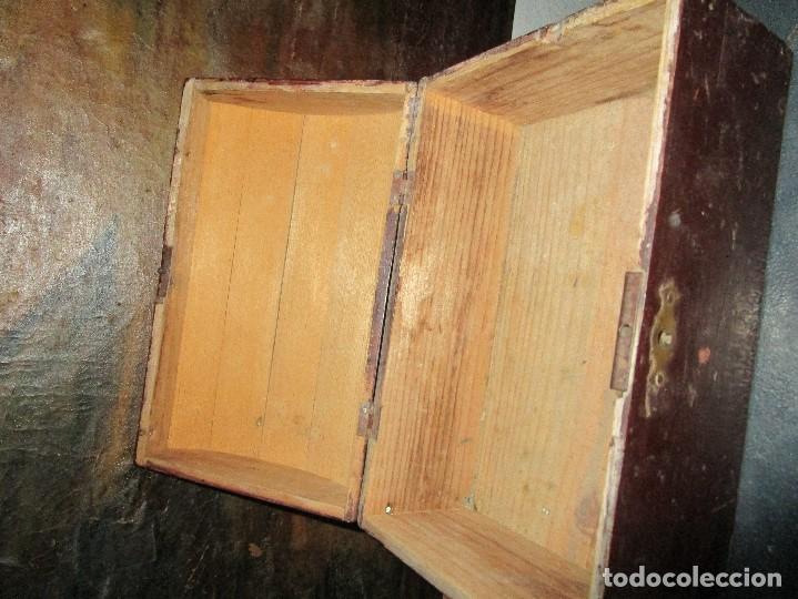 Antigüedades: arca madera muy antigua pequeña ideal para guardar antiguedades etc - Foto 7 - 231263685