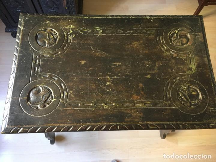 Antig&uuml;edades: Mesa auxiliar bargue&ntilde;era - Foto 2