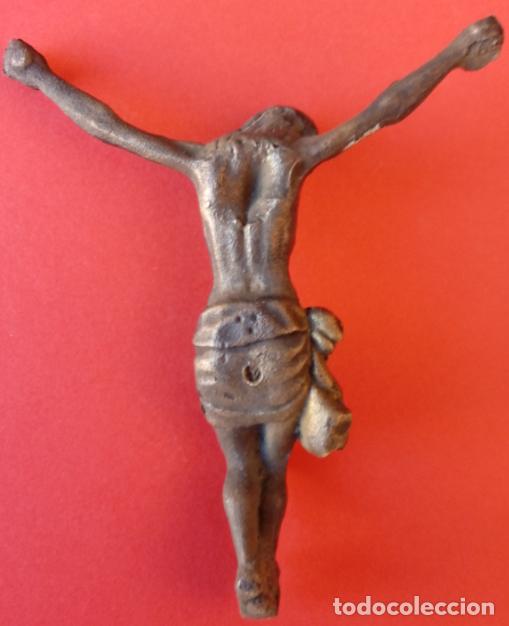 Antig&uuml;edades: CRUCIFICADO DE BRONCE S.XIX. 11 CMS DE ALTO. - Foto 3