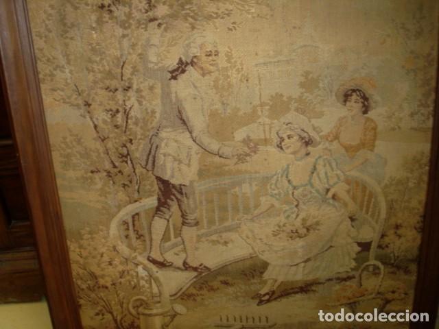 Antig&uuml;edades: tapiz antiguo, en el jardin - Foto 2