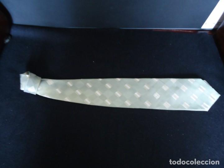 Antig&uuml;edades: CORBATA DE ARMANI - Foto 1