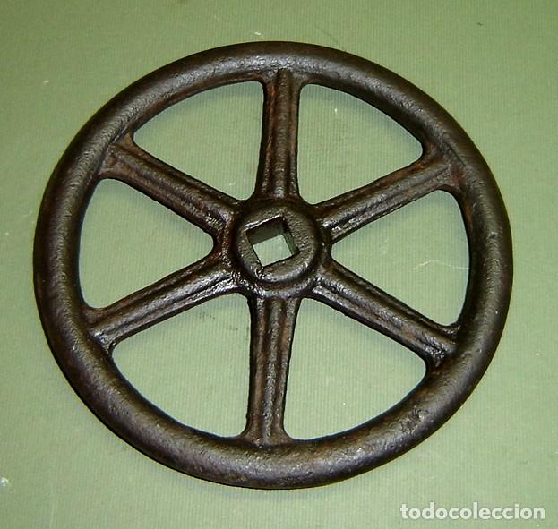Antig&uuml;edades: LLAVE DE PASO GENERAL DEL AGUA AMIGUA