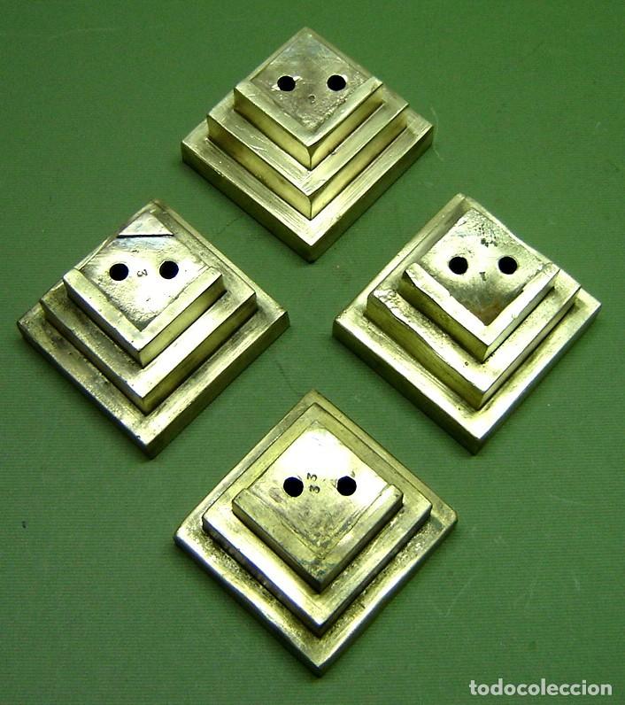 Antig&uuml;edades: JUEGO DE 4 PEANAS ESCULTURA DE BRONCE