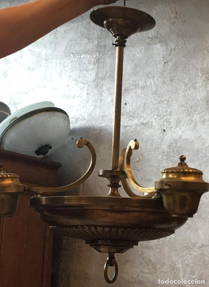 Antig&uuml;edades: L&aacute;mpara dorada en perfecto estado - Foto 6