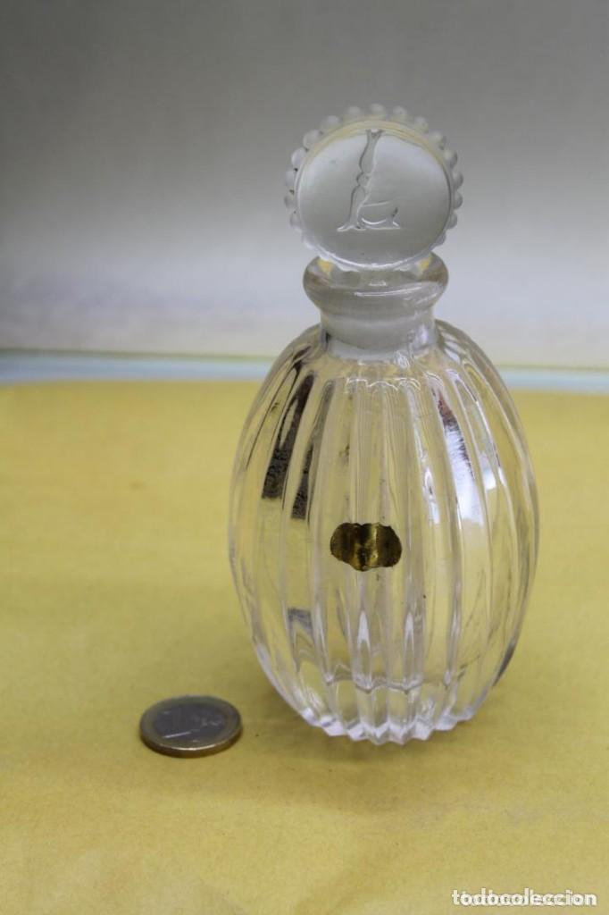 Antig&uuml;edades: BOTE DE PERFUME L