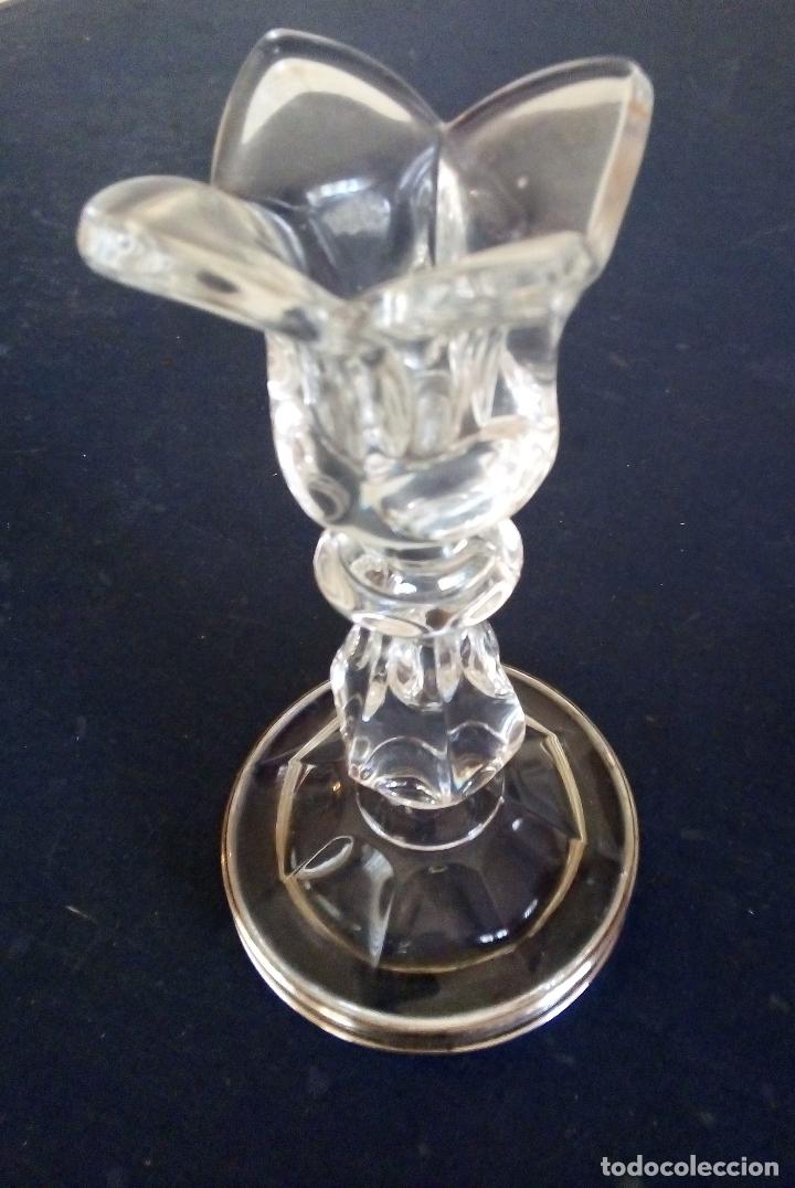 Antig&uuml;edades: PORTAVELAS CRISTAL CON BASE DE PLATA. - Foto 2