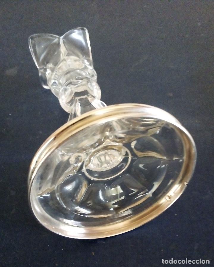 Antig&uuml;edades: PORTAVELAS CRISTAL CON BASE DE PLATA. - Foto 4