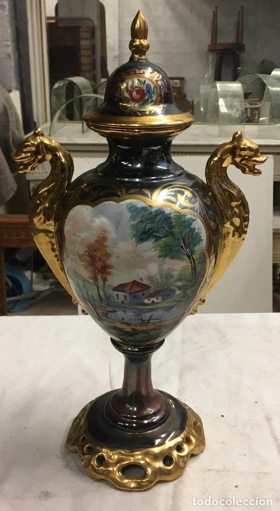 Antig&uuml;edades: Jarr&oacute;n de porcelana - Foto 1
