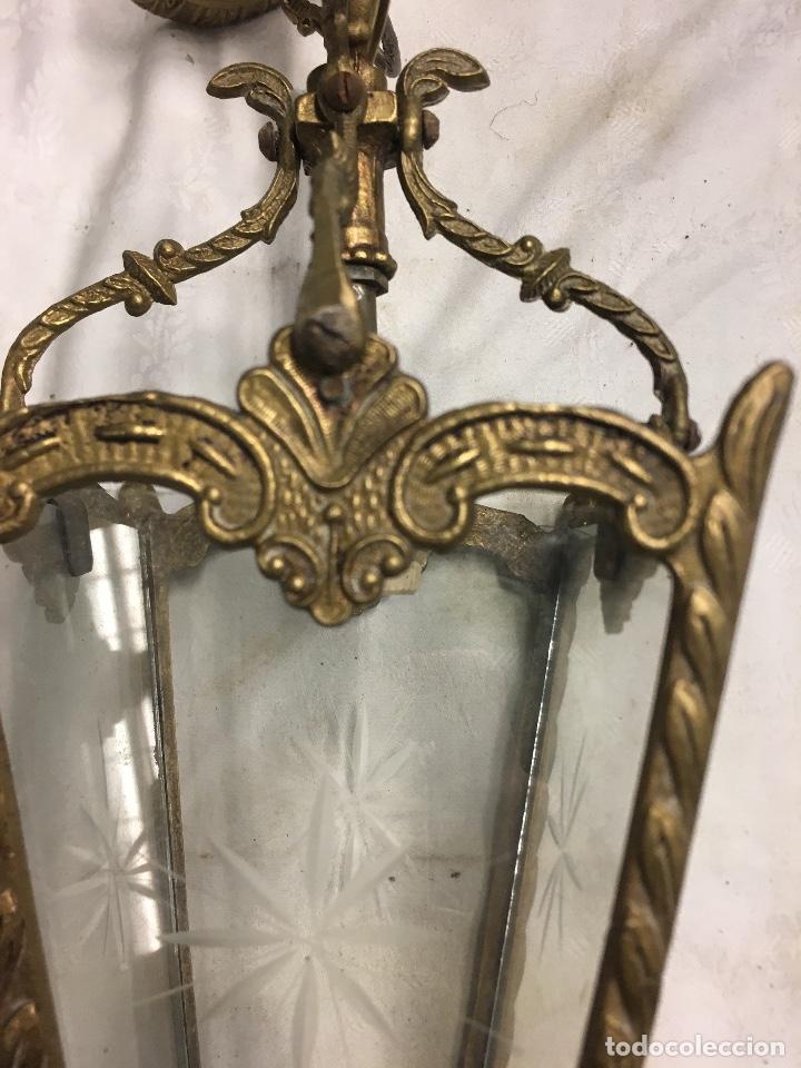 Antig&uuml;edades: Farol de bronce con vidrio grabado - Foto 2