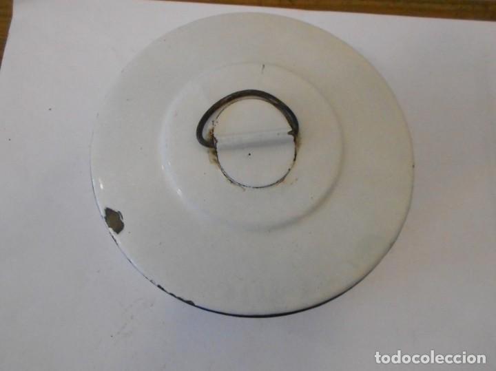 Antig&uuml;edades: Fiambrera esmaltada blanca - Foto 2