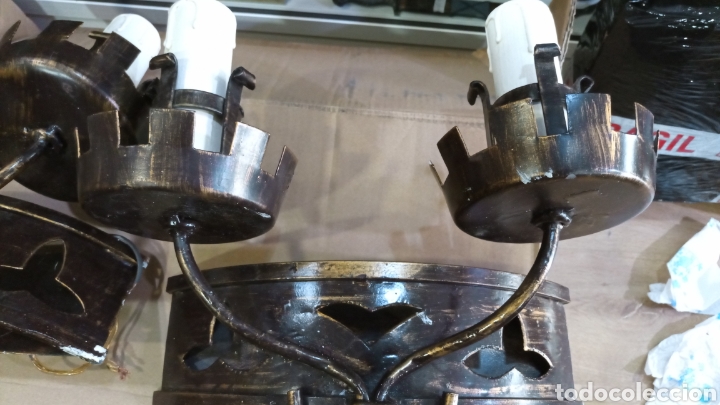 Antig&uuml;edades: Dos apliques de hierro con est&eacute;tica medieval - Foto 2