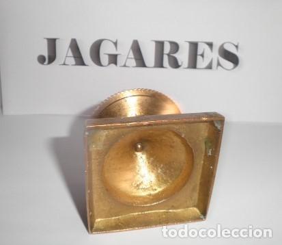 Antig&uuml;edades: VEL&Oacute;N O PORTA CIRIO DE BRONCE - Foto 3