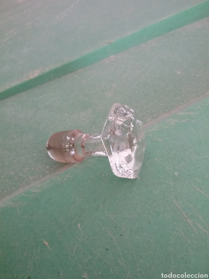 Antig&uuml;edades: Tap&oacute;n de cristal - Foto 1