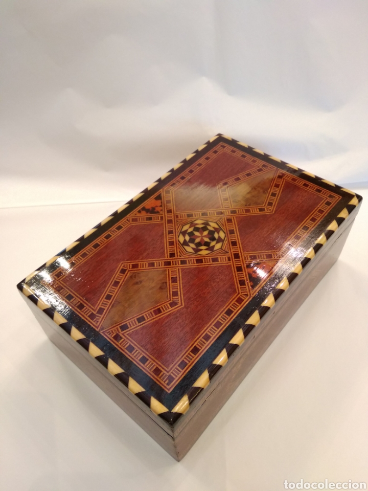 Antig&uuml;edades: Caja de taracea siglo XIX - Foto 6