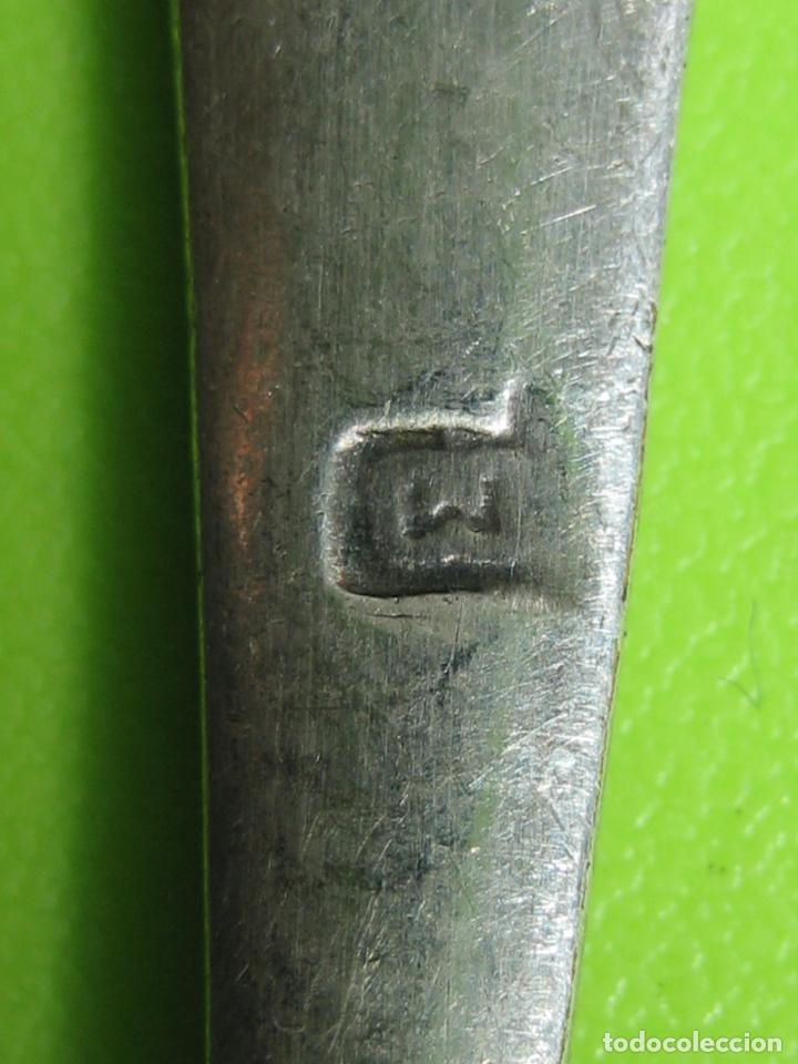 Antig&uuml;edades: Antiguas cucharas de postre en metal - Foto 3