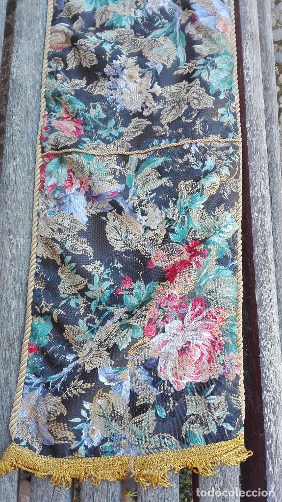 Antig&uuml;edades: Tapete de flores con cord&oacute;n rizado - Foto 2