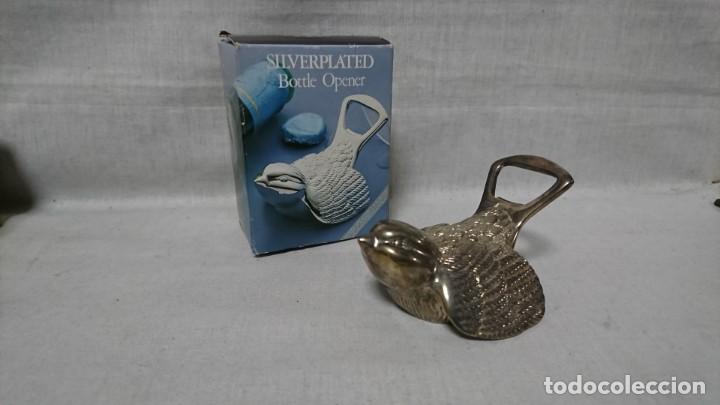 Antig&uuml;edades: ABREBOTELLAS SILVERPLATED FORMA DE PAJARO - Foto 1
