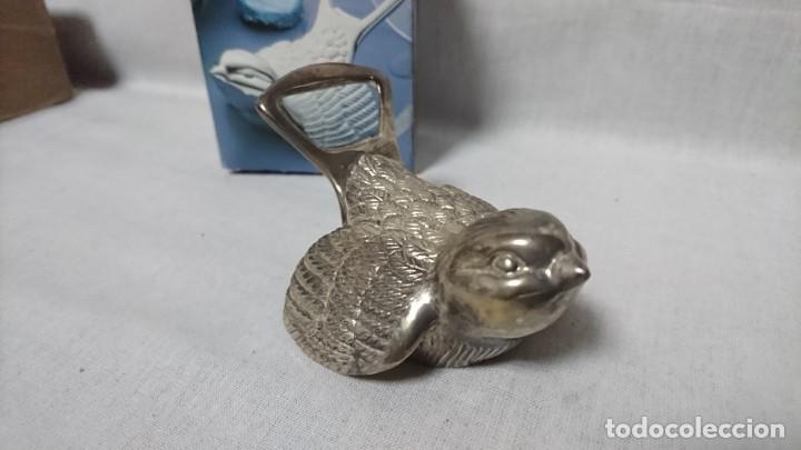 Antig&uuml;edades: ABREBOTELLAS SILVERPLATED FORMA DE PAJARO - Foto 3