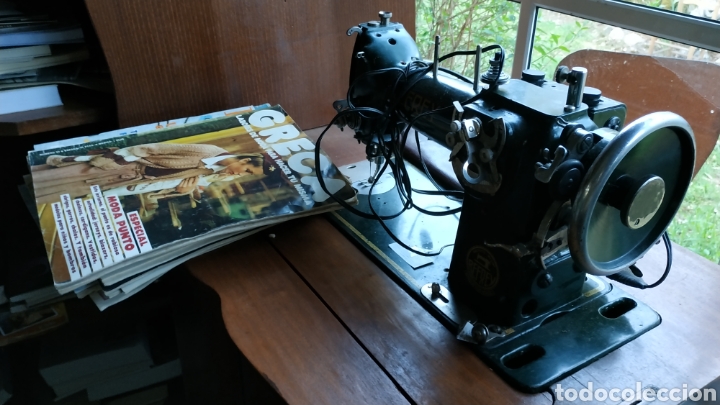Antig&uuml;edades: Maquina de coser Freire - Foto 1