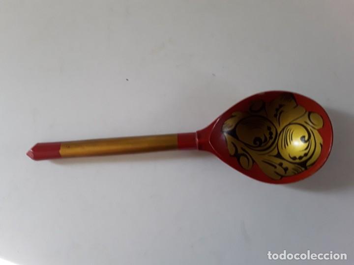 Antiquit&auml;ten: Cuchara, cuchar&oacute;n artesan&iacute;a rusa, pintada a mano. Medidas: 20 cm x 6 cm parte mas ancha