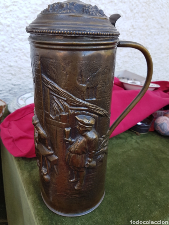 Antig&uuml;edades: ESPECTACULAR Y ANTIGUA JARRA DE LATON - Foto 3
