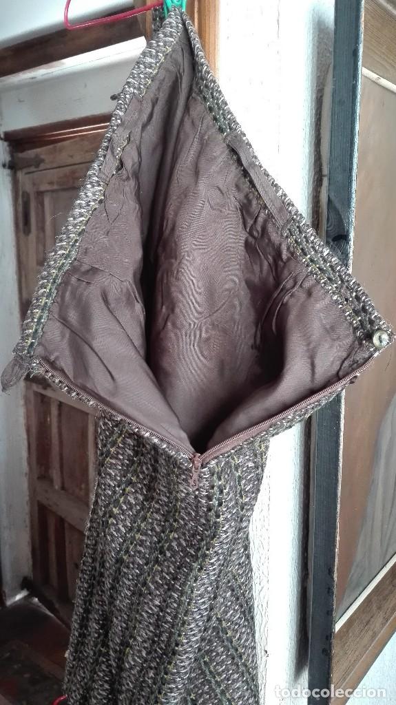 Antig&uuml;edades: Falda de punto d&eacute;cada de los 70 m&aacute;s o menos - Foto 3
