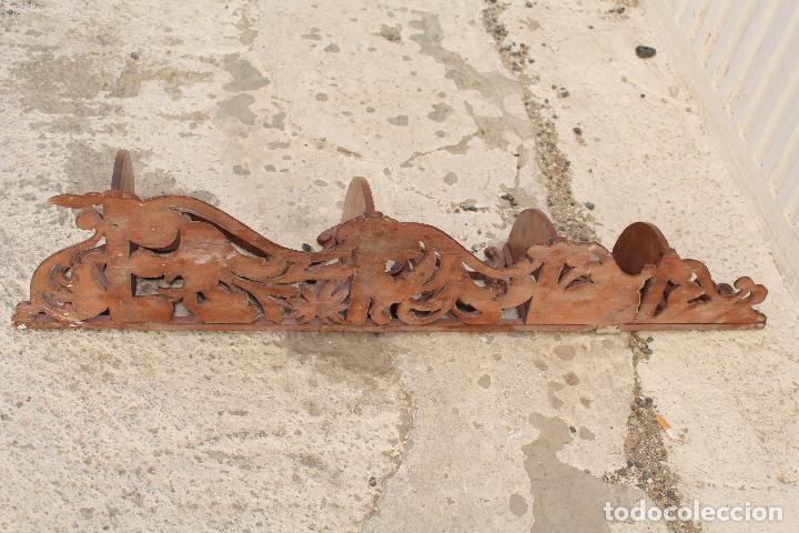 Antig&uuml;edades: repisa rkinconera en madera de nogal - Foto 4